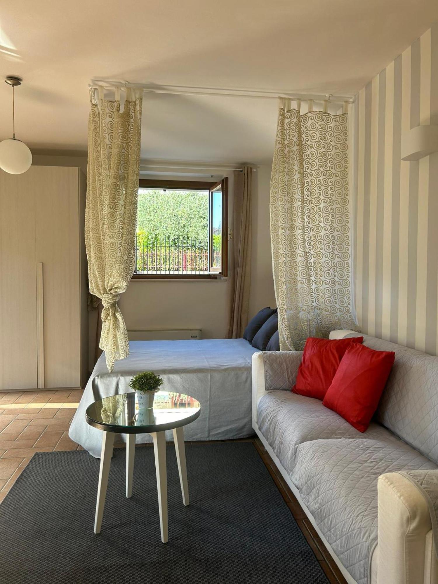 A Casa Di Francesco Apartment *